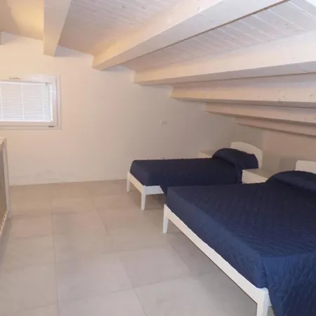 Modern Duplex With Whirlpool, Pool And Ac דירה ביביונה