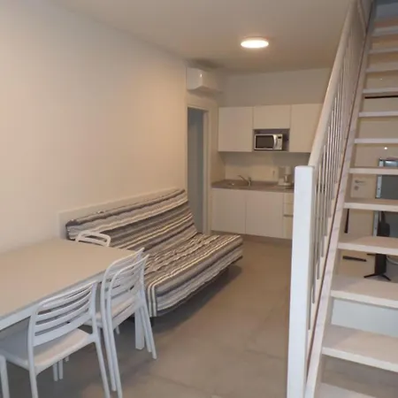 Modern Duplex With Whirlpool, Pool And Ac דירה *